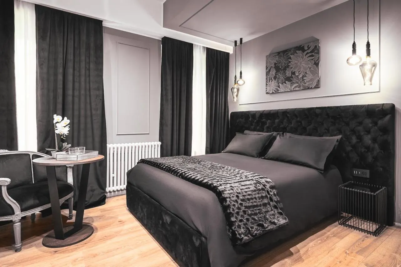 Residenze Chamur- Grattacielo Palermo 0*,  Italy